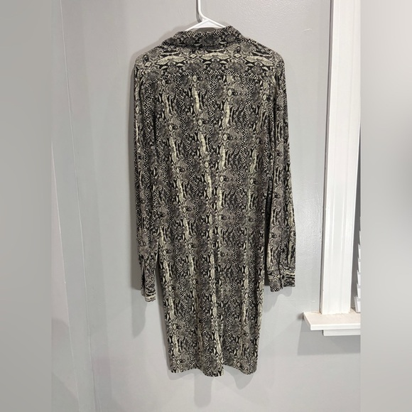 Norma Kamali Womens Snake Print Shirt Dress Size L Button Up Long Sleeve Stretch - Picture 4 of 8